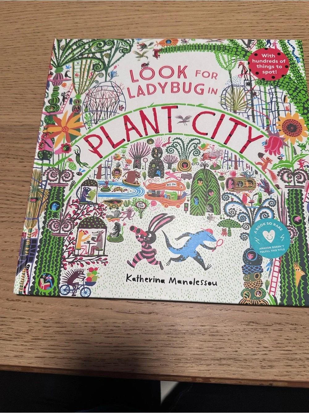 Look for Ladybug in Plant City - Colorful Kids Seek & Find Book